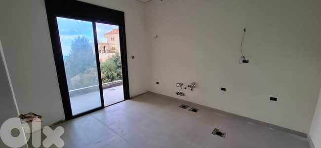 L20363 - 3-Bedroom Apartment For Sale in Mar Moussa