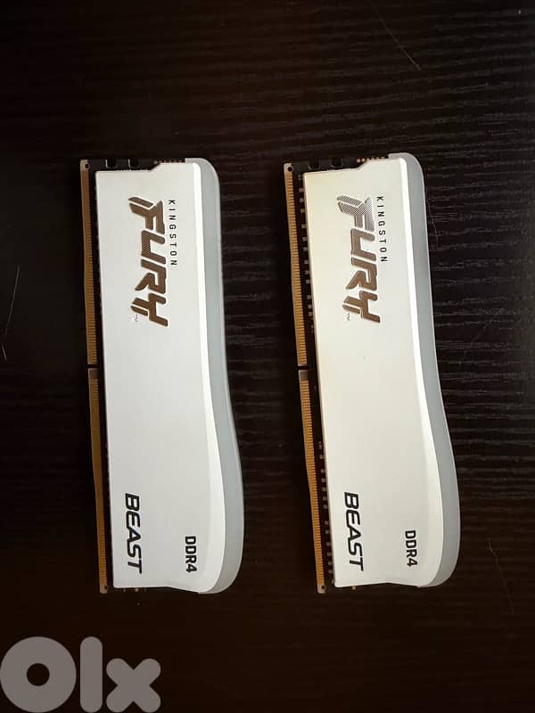 Kingston FURY Beast White RGB Special Edition 32GB 3600MT/s DDR4 ram 1
