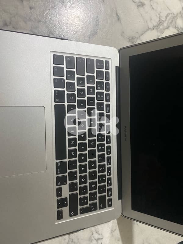 Macbook air 7,2 13 inch screen 2015 model 0