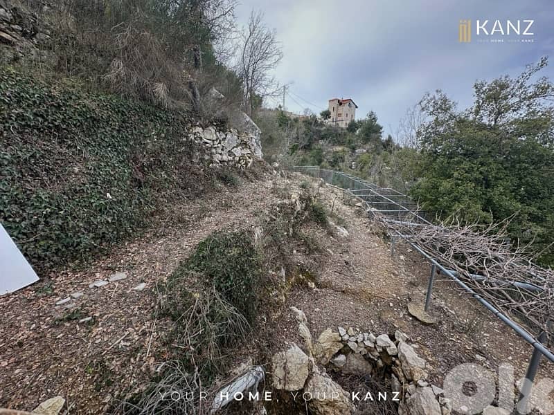 Land With Old House And Swimming Pool For Sale In Lehfed - Jbeil 4