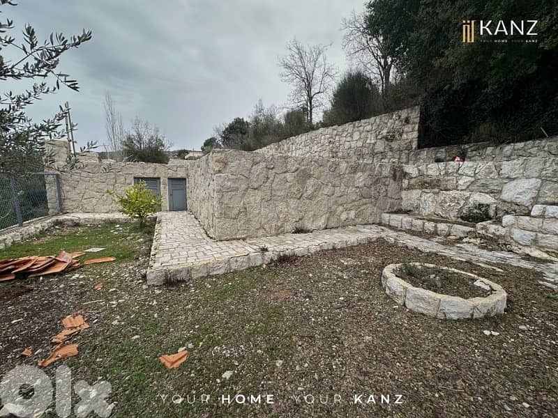 Land With Old House And Swimming Pool For Sale In Lehfed - Jbeil 5