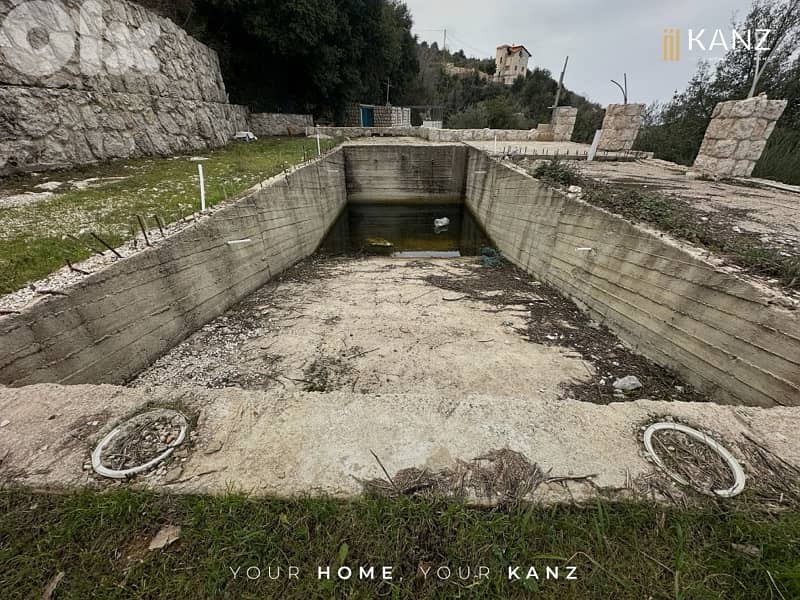 Land With Old House And Swimming Pool For Sale In Lehfed - Jbeil 8