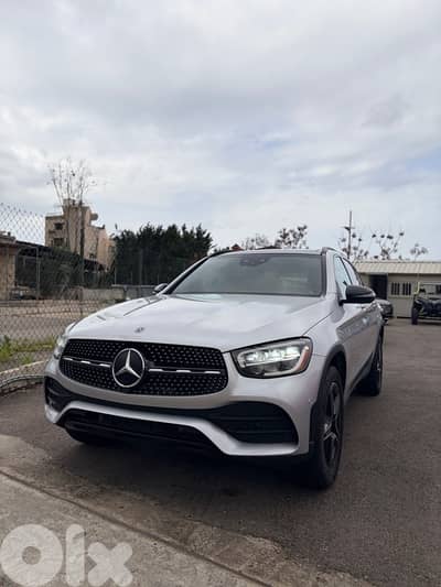 Mercedes-Benz GLC 300 2020  clean car fax