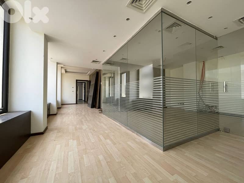 JH26-4729 Office 200m2 for rent in Downtown Beirut, $ 3,400 cash 0