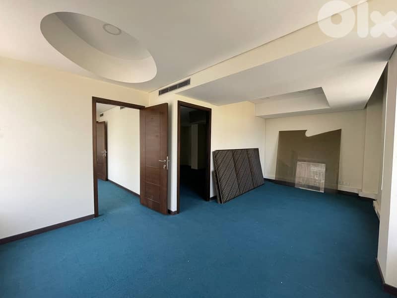 JH26-4730 Office 200m2 for rent in Downtown Beirut, $ 3,400 cash 0