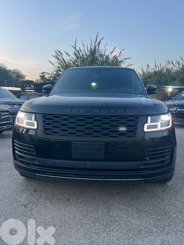 Land Rover Vogue 2018 V8 0
