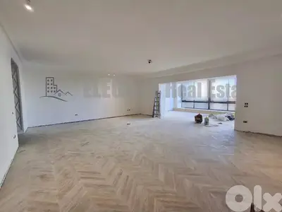 Fully renovated apartment in a Calm neighberhood with Sea View