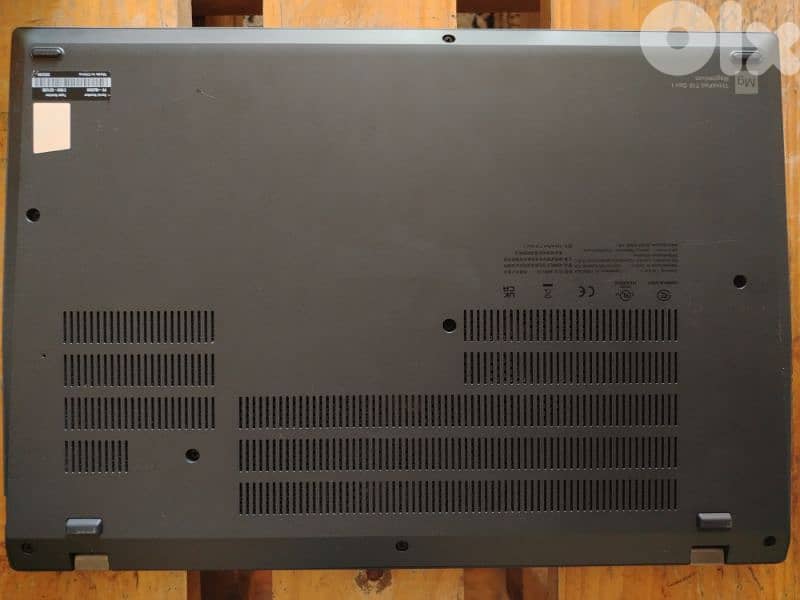 Lenovo ThinkPad T16 Gen 1 Magnesium + Samsung 24 inch monitor 10