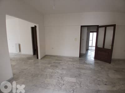 ZE26-4736 Apartment 175 SQM for Sale – Mazraa, Beirut | Prime Location