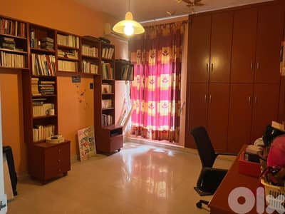 L20380 - 4-Bedroom Apartment For Sale in Haret Hreik