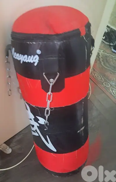 boxing كيس بوكس للبيع  مع كفوف