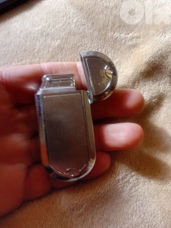 lighter 4 bi 10 $ 2