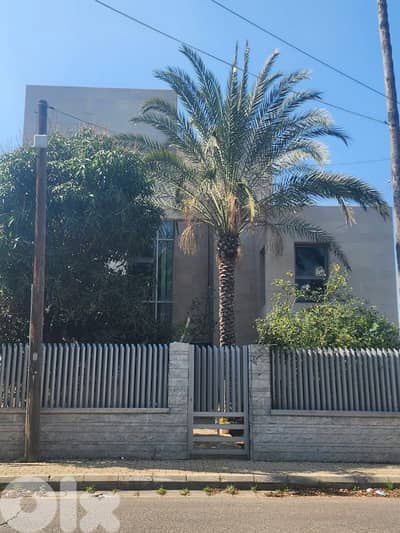 villa For sale in halat فيلا للبيع في حالات
