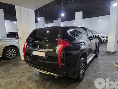 2019 Mitsubishi Montero Sport Black/Black Company Source & Maintenance