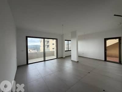 Apartment for sale in Jouret El Ballout شقة للبيع ب جورة البلوط