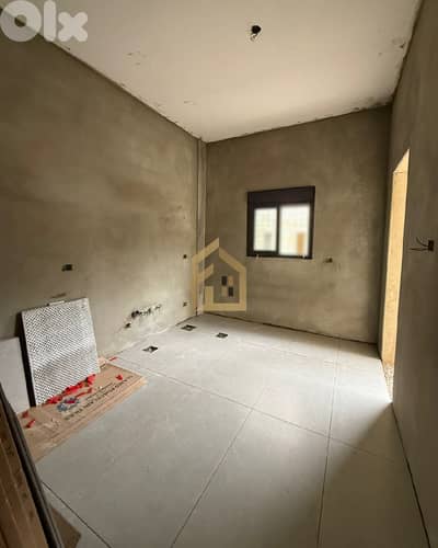 Apartment for sale in Ballouneh GH274 شقة للبيع في بلونة