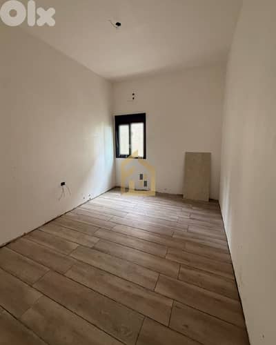 Apartment for sale in Ballouneh GH274 شقة للبيع في بلونة