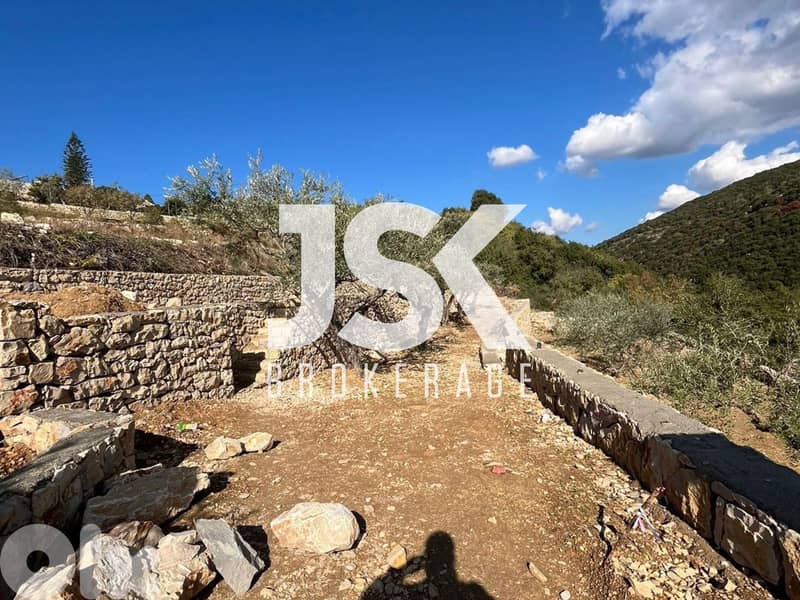 L20384 - A 1200 SQM Land For Sale in Sghar, Batroun 0