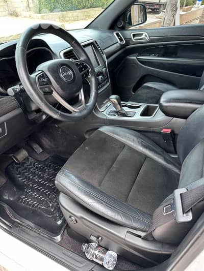 Jeep Grand Cherokee Altitude 2017 – Super Clean – 4x4 – 88k Miles