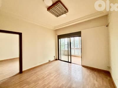 L20392 - Spacious Apartment Suitable as Office For Rent in Badaro