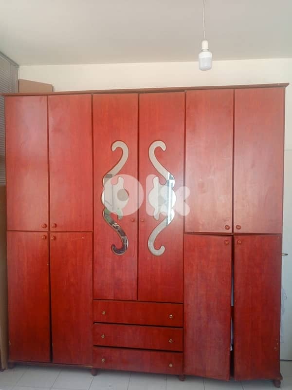 ٢٠٠$ غرفة نوم 0