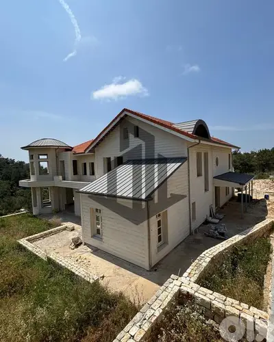 Villa for Sale in Meshref فيلا للبيع في المشرف