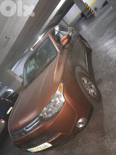 Mitsubishi Outlander 2014