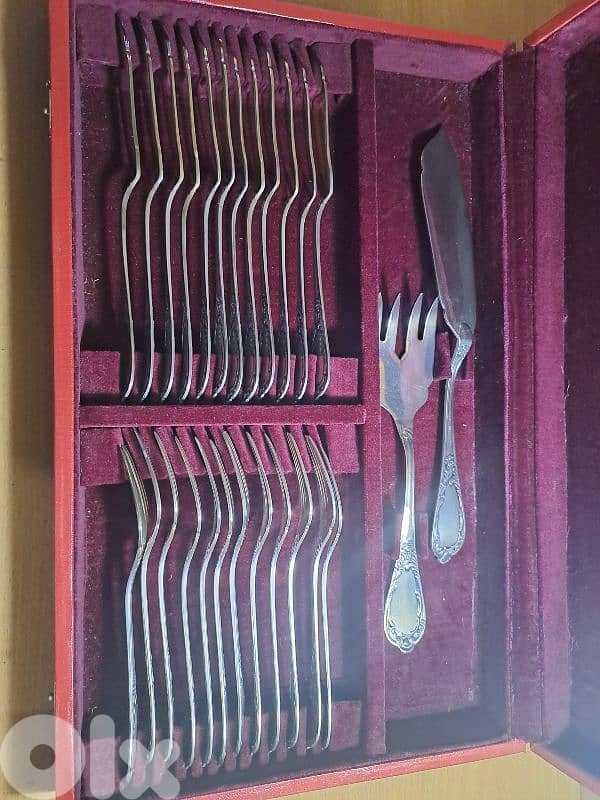 26 pieces set of knives and forks 1970's 4