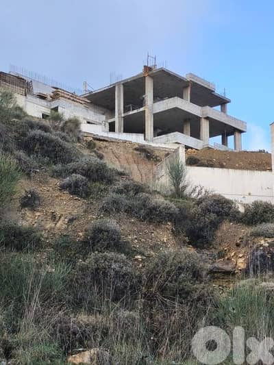 شقة ارضية مع حديقة 237 m² للبيع في بحمدون المحطة شقة ارضية مع حديقة 237 m² للبيع في بحمدون المحطة