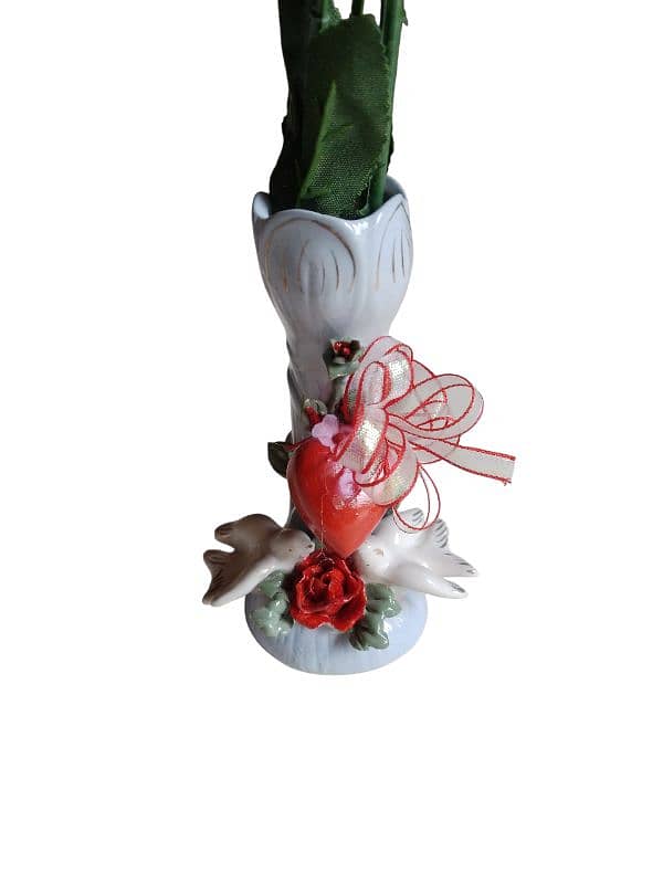 rose in a vase 1