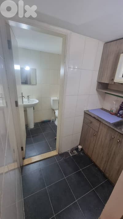 GMC455RAJ Shop for sale in Zalka - محل للبيع في الزلقا
