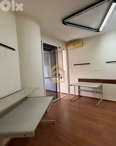 Office for rent in Achrafieh AA425 مكتب للإيجار  في الأشرفية