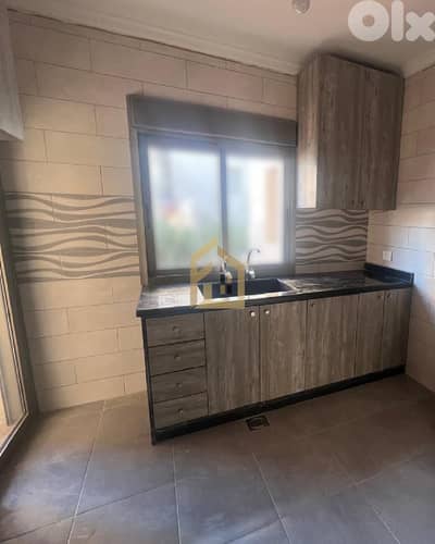 Apartment for sale in Ballouneh GH271 شقة للبيع في بلونة