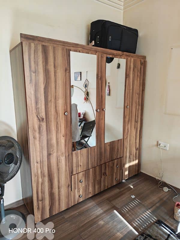 closet خزانة ٤درف 1