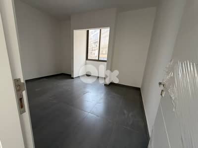 GMC398RAJ Office for rent in Jdeideh - مكتب للإيجار في الجديدة