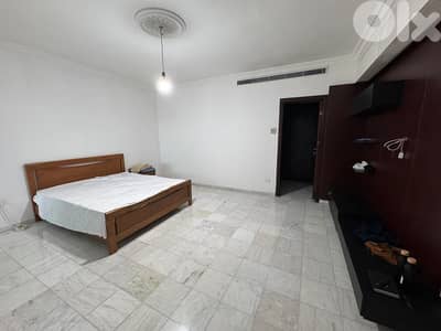 L20419 - Spacious Apartment For Rent in Ras El Nabeh, Beirut