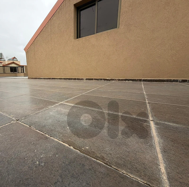 GMB123JC - Duplex With Roof For Rent In Blat - شقة دوبلكس