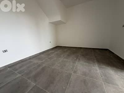 GMB123JC - Duplex With Roof For Rent In Blat - شقة دوبلكس