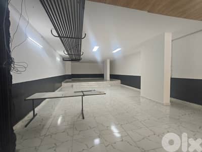 RWK104MF - Shop/Warehouse for rent in a prime location in Zouk Mosbeh