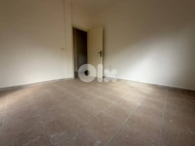 GMB130JC - Apartment For Sale In Blat - شقة للبيع في بلاط -