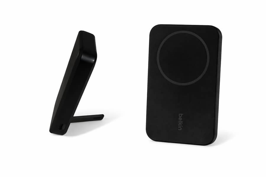 Sleek black Belkin MagSafe charger 0