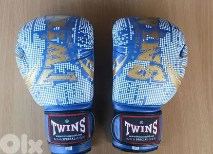 Boxing gloves