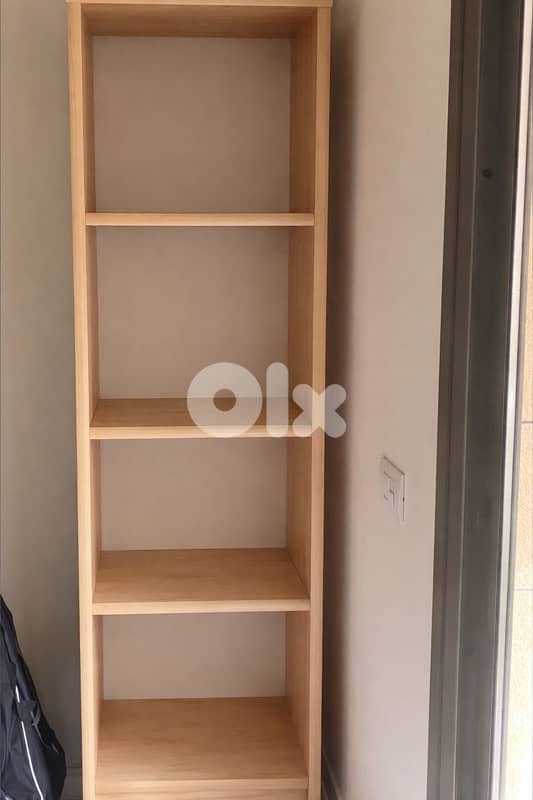 Beautiful and well-maintained bedroom furniture 1