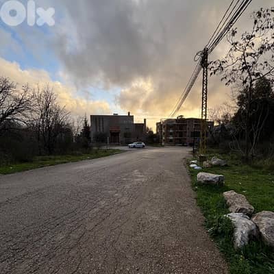 1200 Sqm Land in Rayfoun