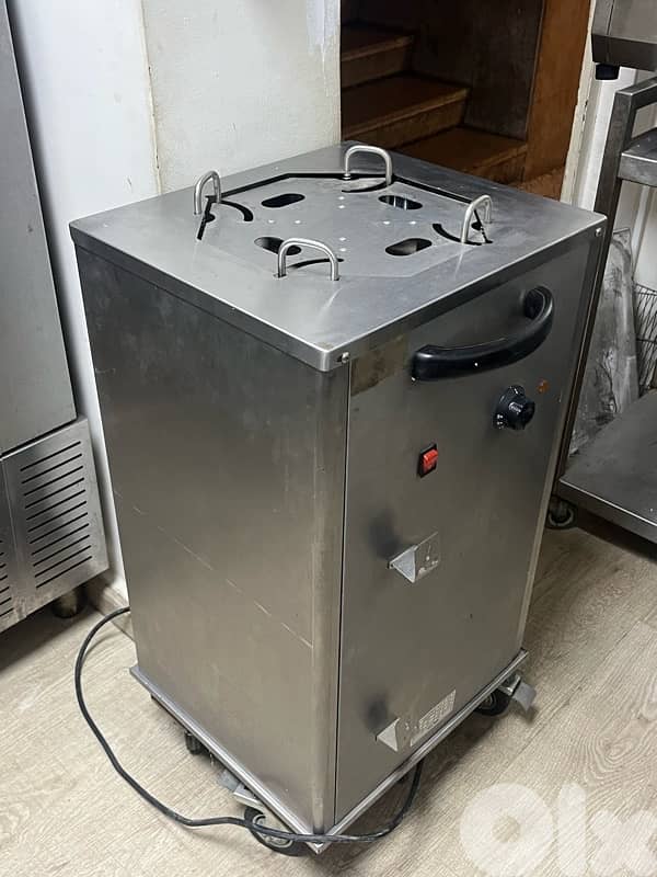 Dishes heater and dispenser 0