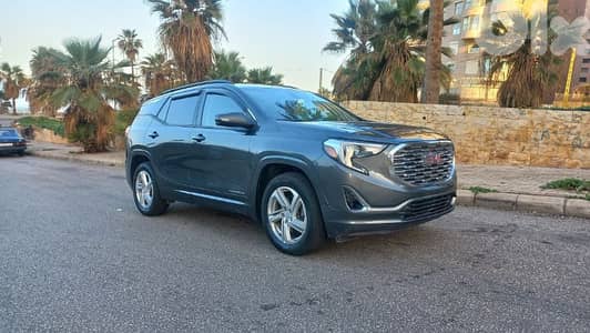 GMC Terrain 2.0 liters-Clean car fax- 4x4 خارق النظافة- سعر مغر جدا
