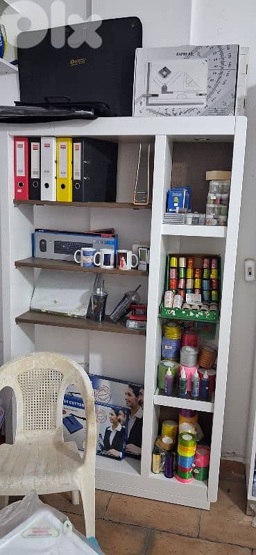 اغراض مكتبة 0