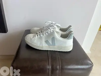 Veja Sneakers size 38