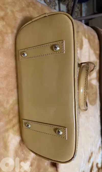 New LV hand bag class A