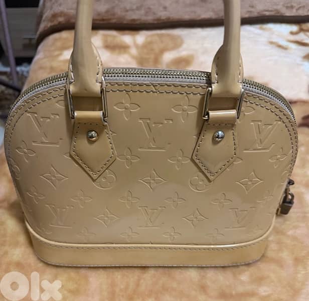 New LV hand bag class A 1